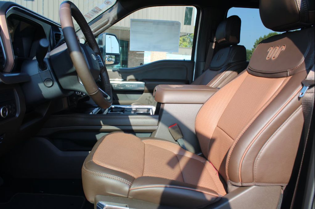 Ford F-350 King Ranch 2025