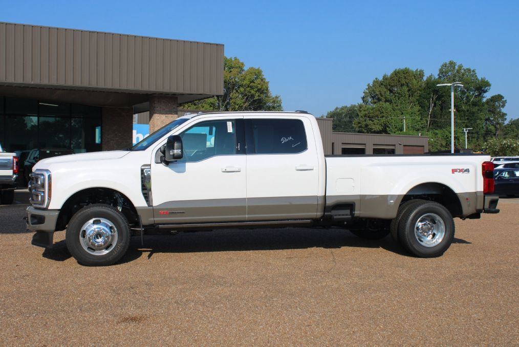 Ford F-350 King Ranch 2025