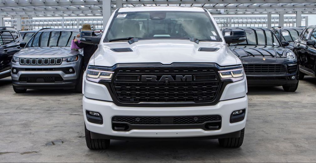 RAM 1500 Limited Night Edition 2026