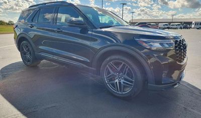 Ford Explorer ST 2025