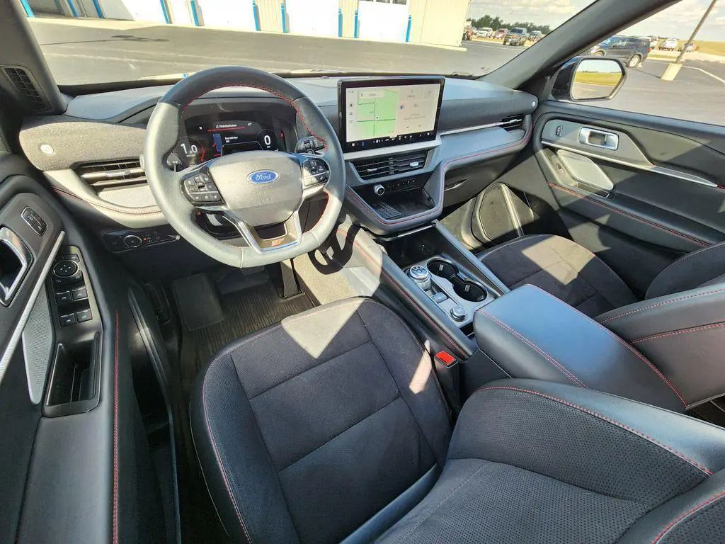 Ford Explorer ST 2025