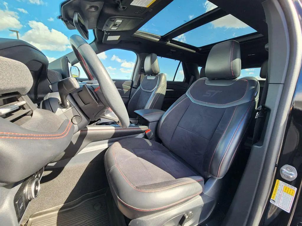 Ford Explorer ST 2025
