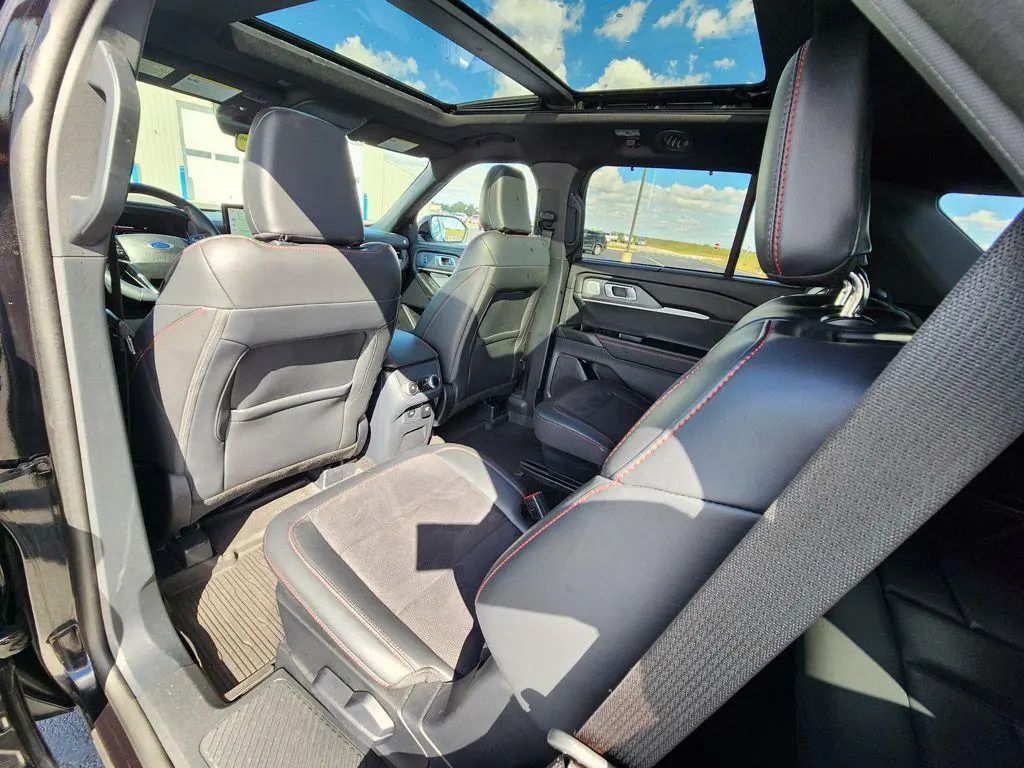 Ford Explorer ST 2025