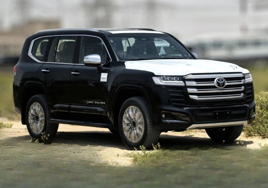 Toyota Land Cruiser 300 Premium Hybrid