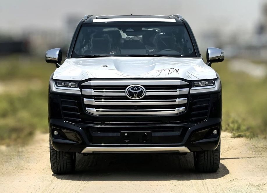 Toyota Land Cruiser 300 Premium Hybrid