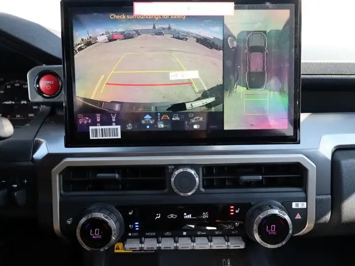 Toyota Tacoma TRD Off-Road 2026