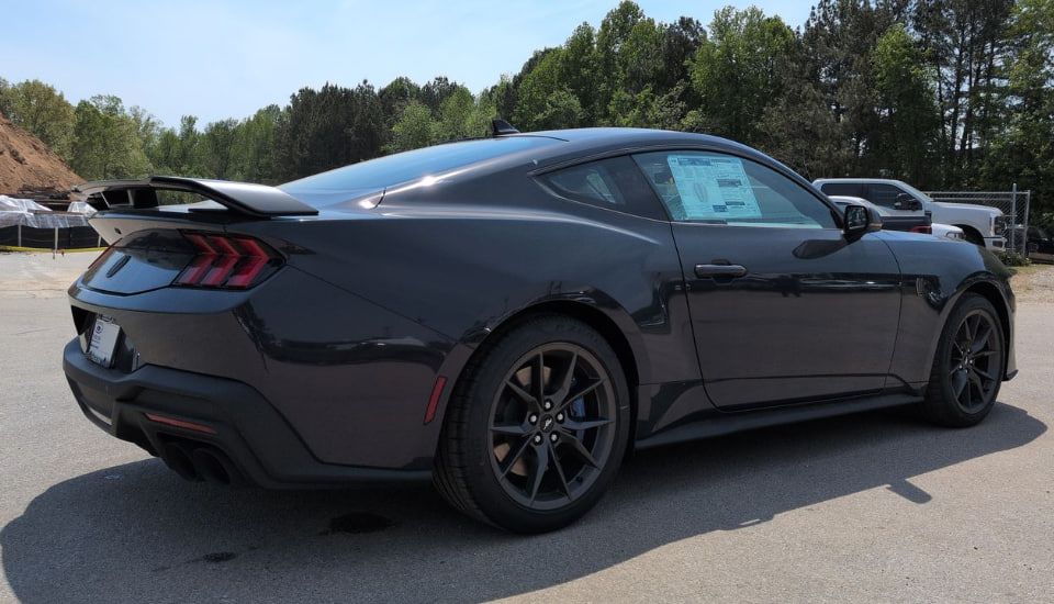 Ford Mustang Dark Horse Premium 2026
