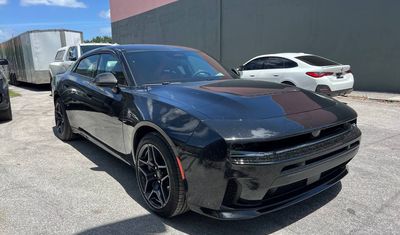 Dodge Charger Scat Pack Plus (четырёхдверный) 2026