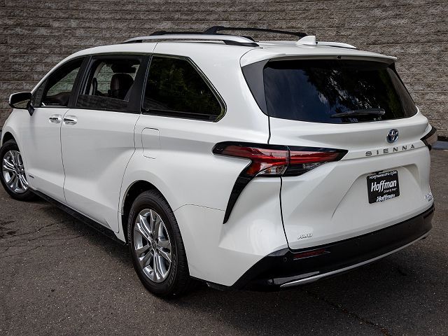 Toyota Sienna Platinum 2022
