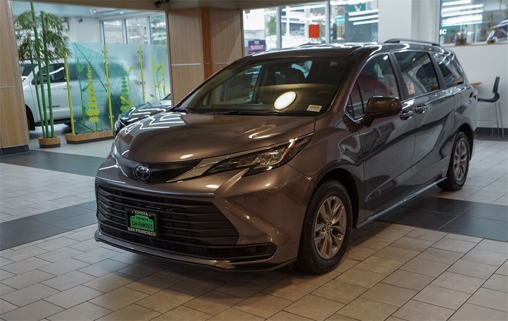 Toyota Sienna Platinum 2022