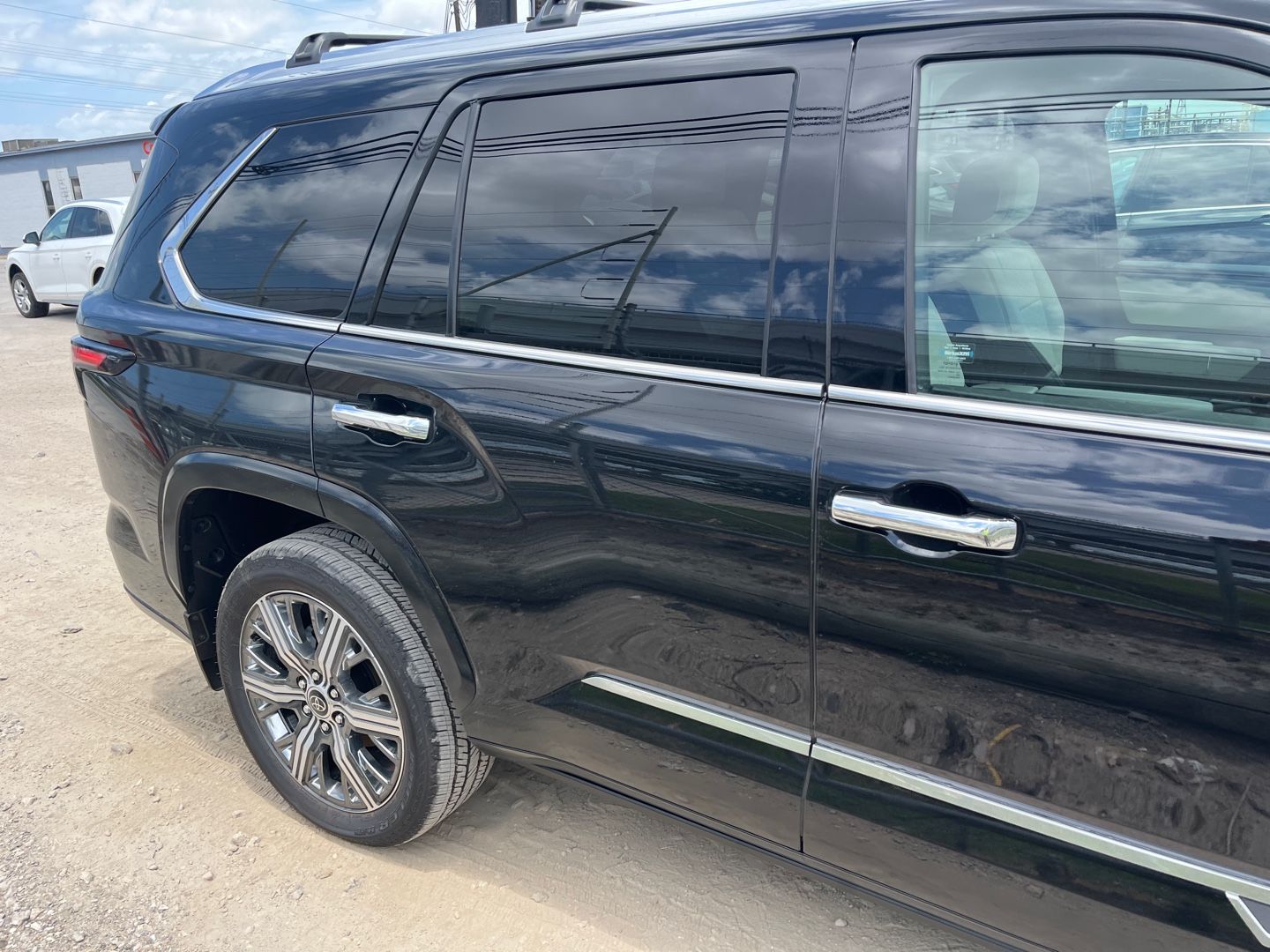 Toyota Sequoia Capstone 2023