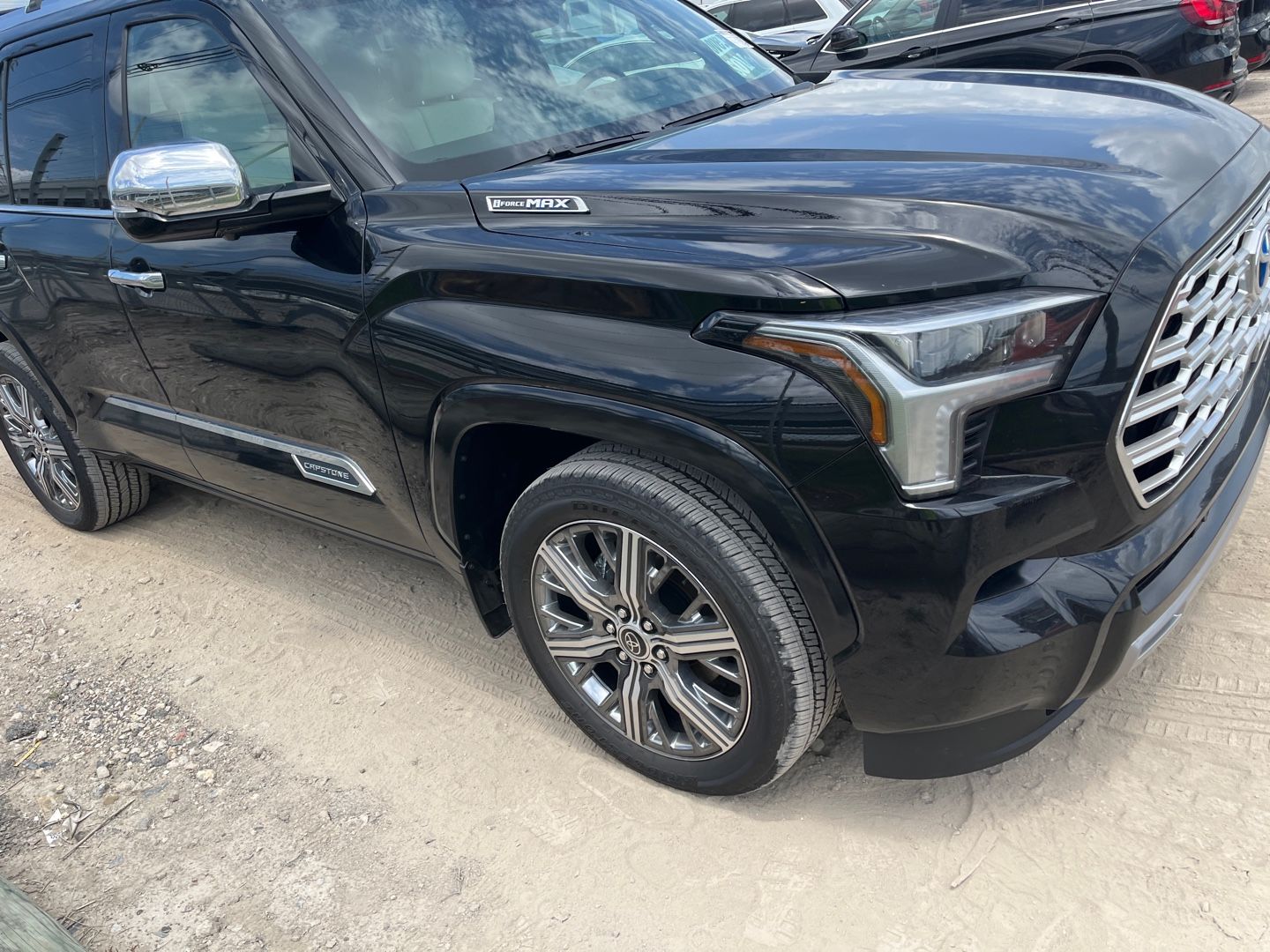 Toyota Sequoia Capstone 2023