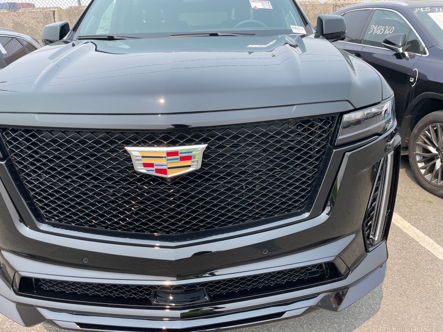 Cadillac Escalade-V ESV 2023