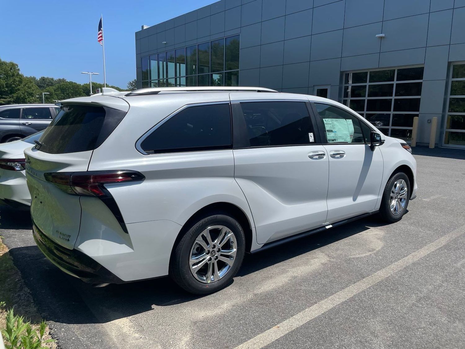 Toyota Sienna Platinum 2023
