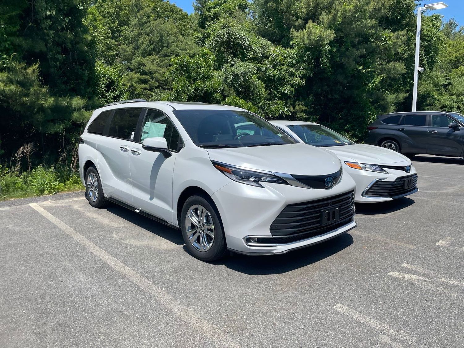 Toyota Sienna Platinum 2023
