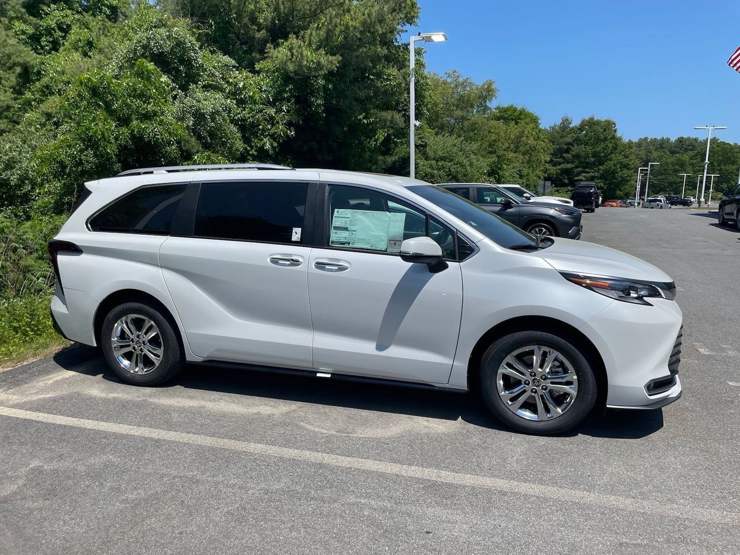 Toyota Sienna Platinum 2023