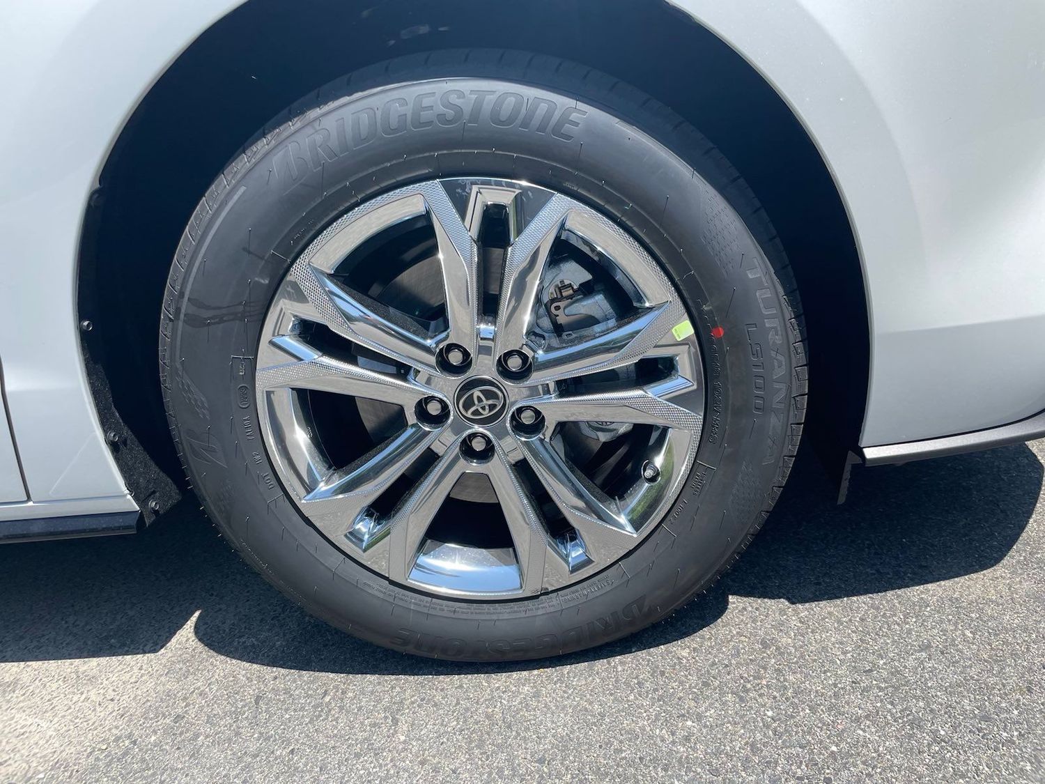 Toyota Sienna Platinum 2023