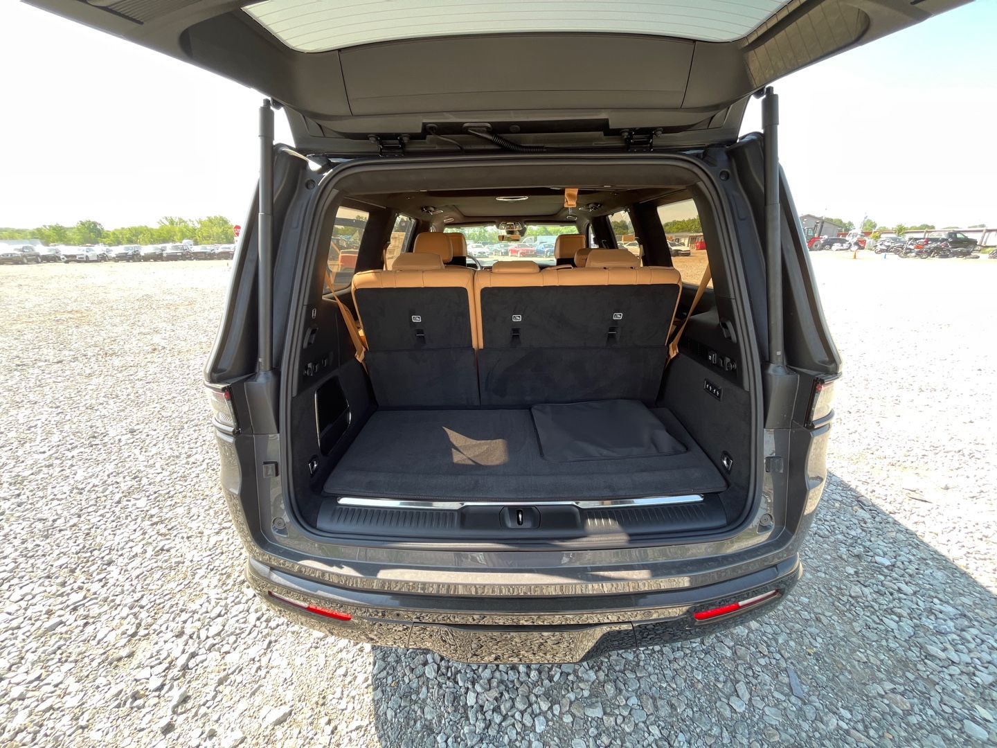 Jeep Wagoneer Grand Series III Obsidian 2023