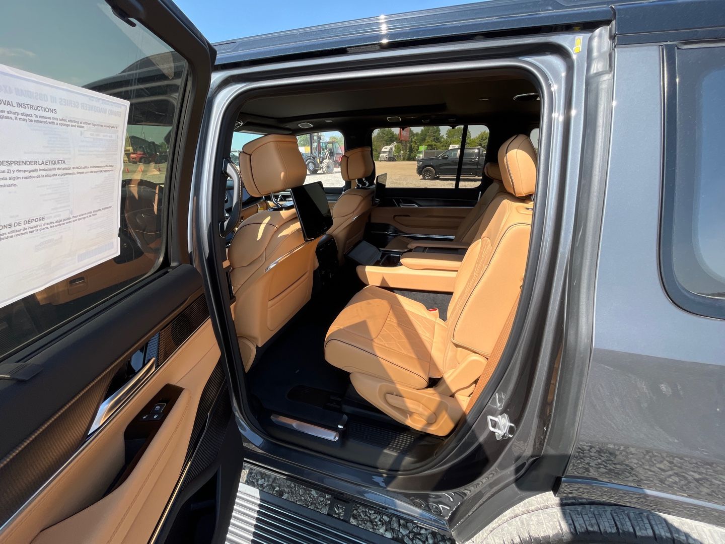 Jeep Wagoneer Grand Series III Obsidian 2023