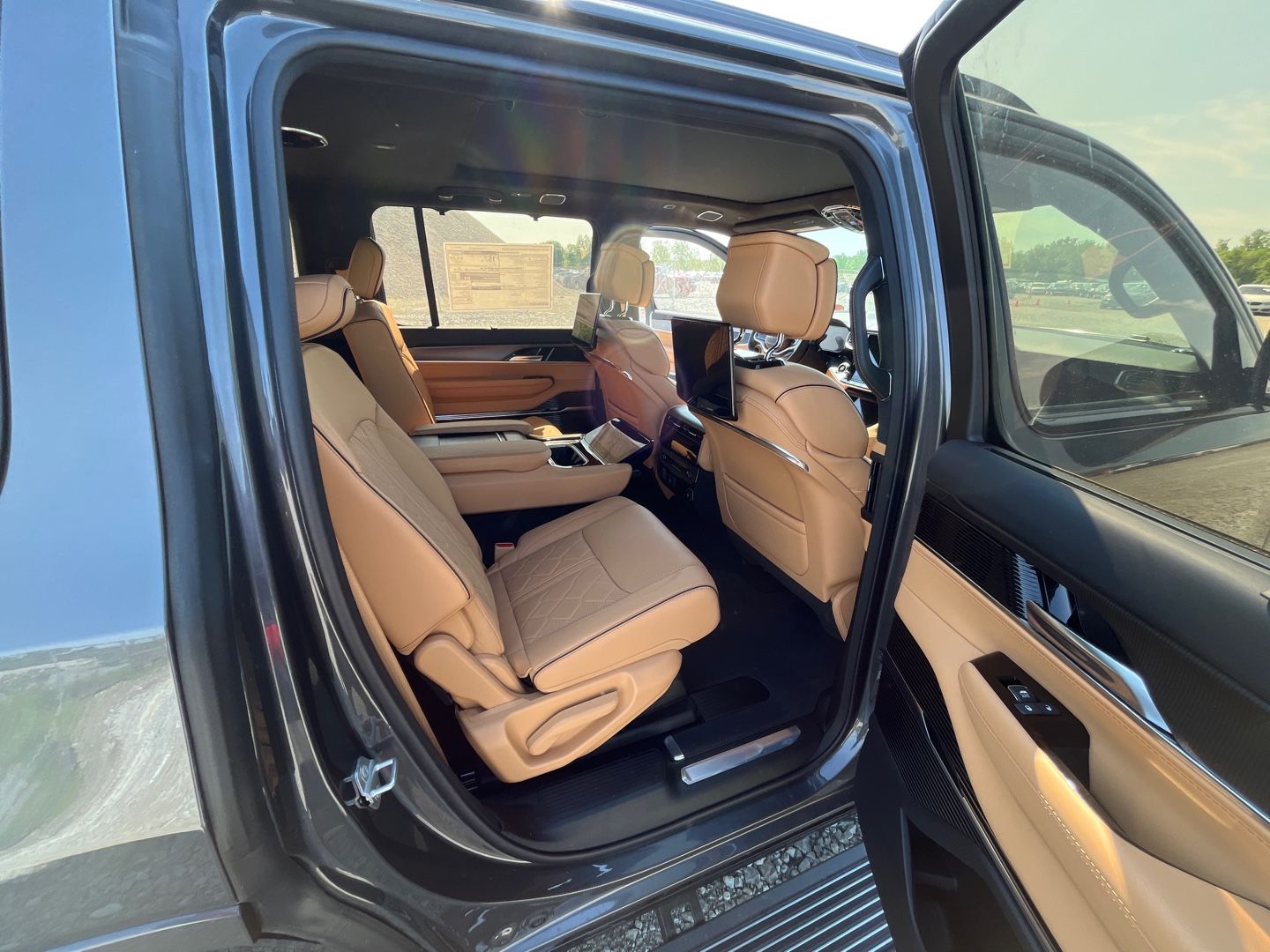 Jeep Wagoneer Grand Series III Obsidian 2023