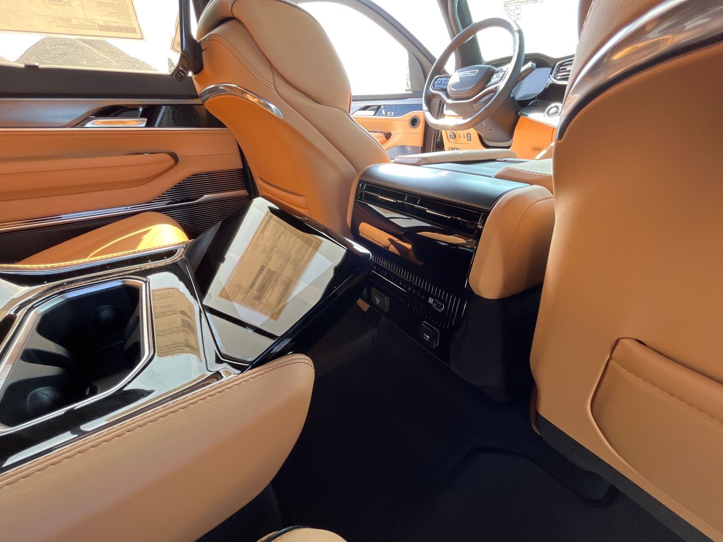 Jeep Wagoneer Grand Series III Obsidian 2023