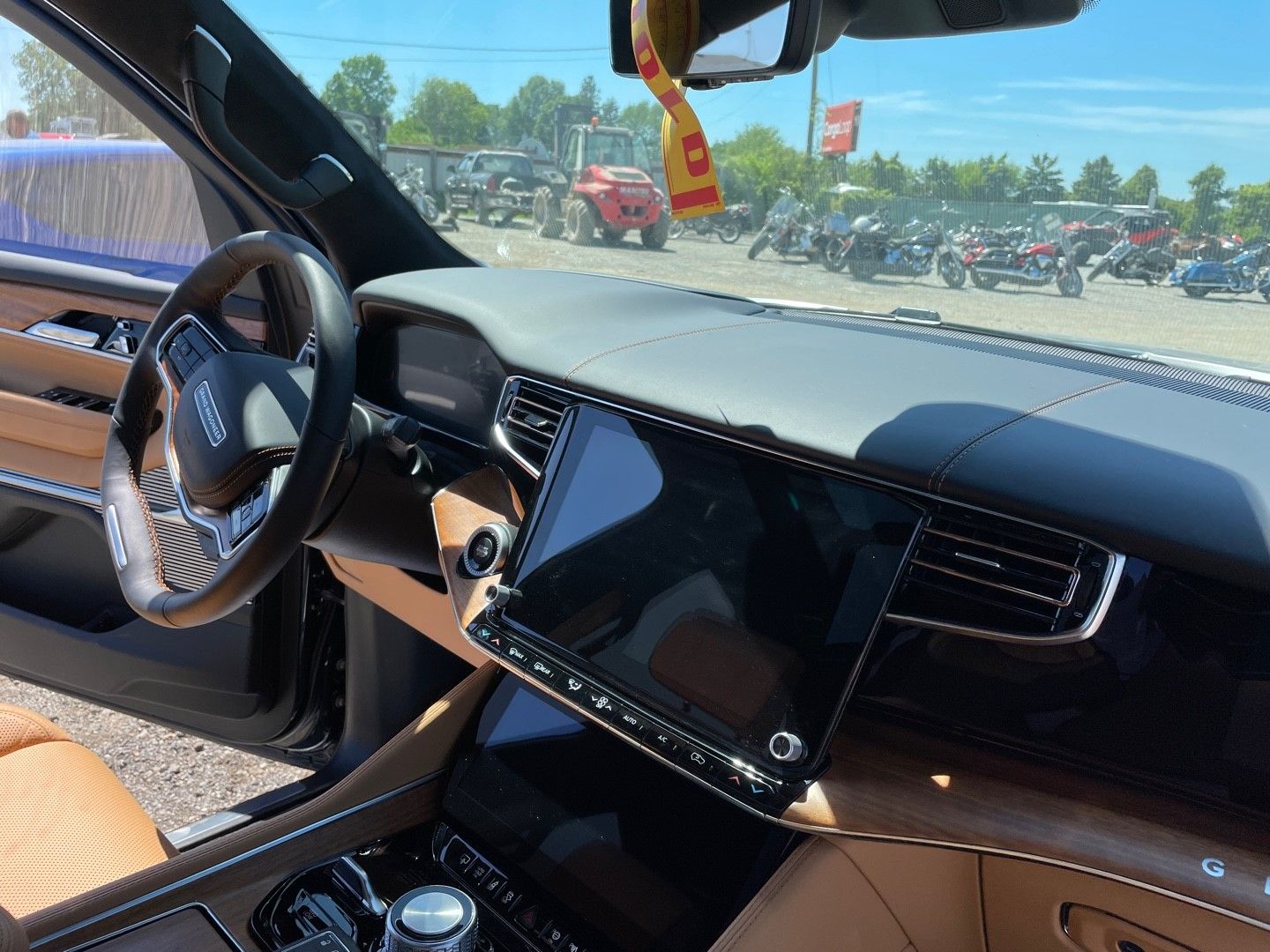 Jeep Wagoneer Grand Series III 2023